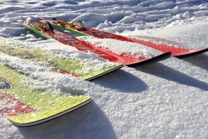 skis-584600_640